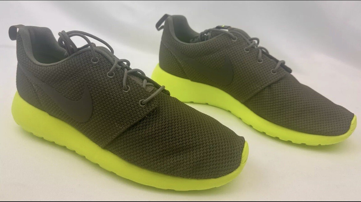 Nike Roshe One Shoes Bamboo Turf Green Deep Volt 511881-307 Men's sizes New