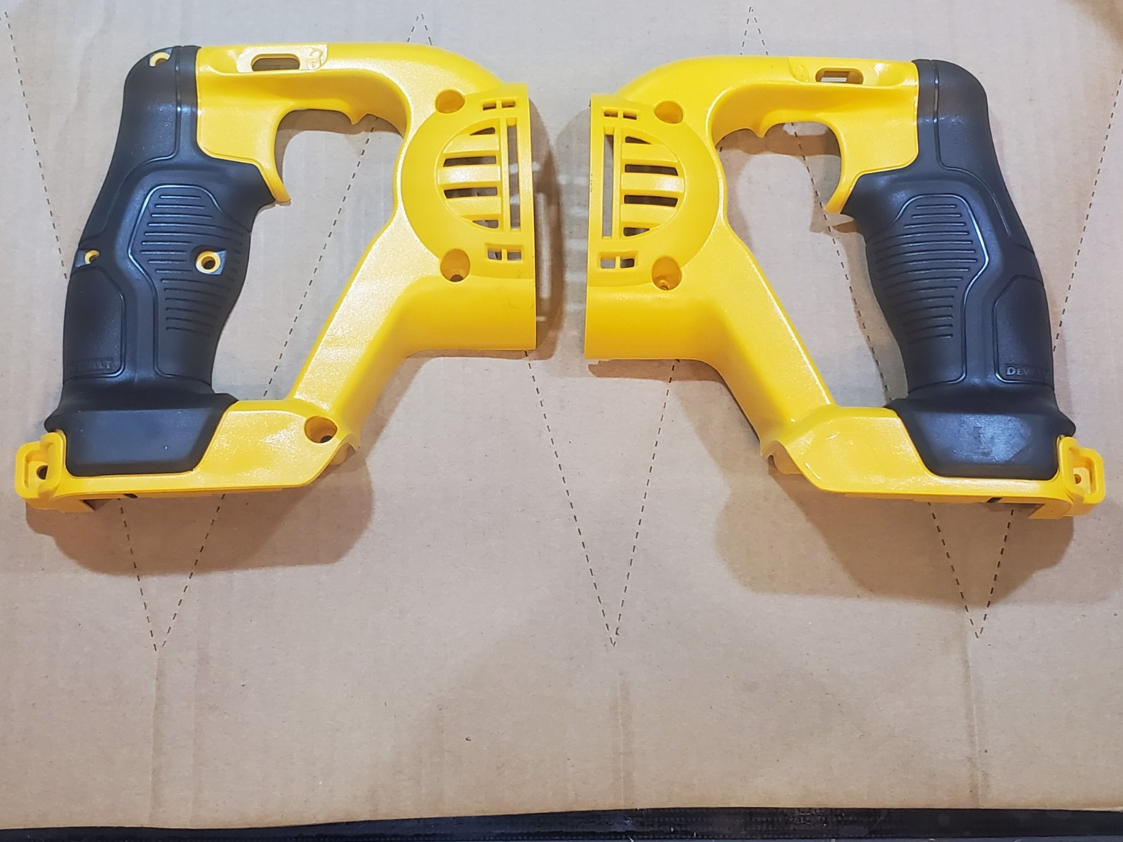 DeWALT  20V DCS381 Reciprocating Handle  ClamShell ,Housing NA044087