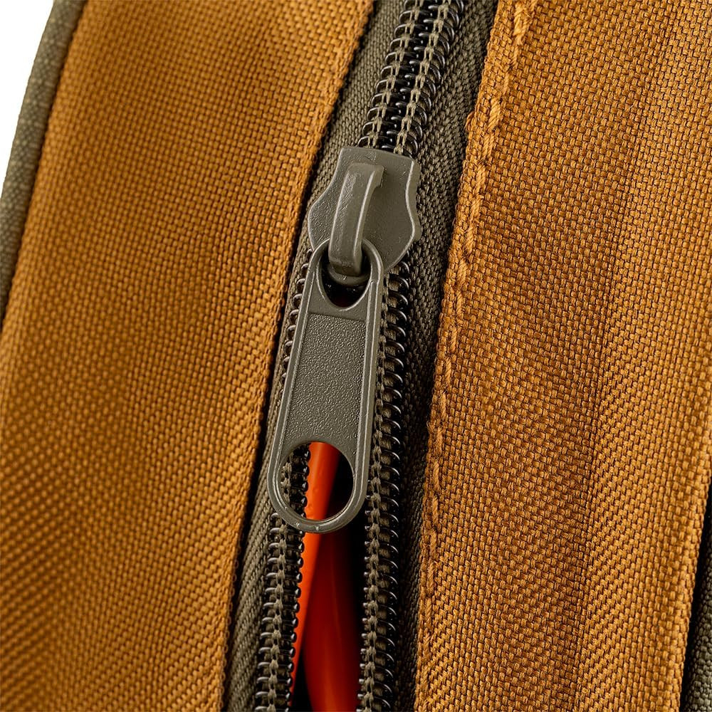 Cable Bag in Brown, Brown