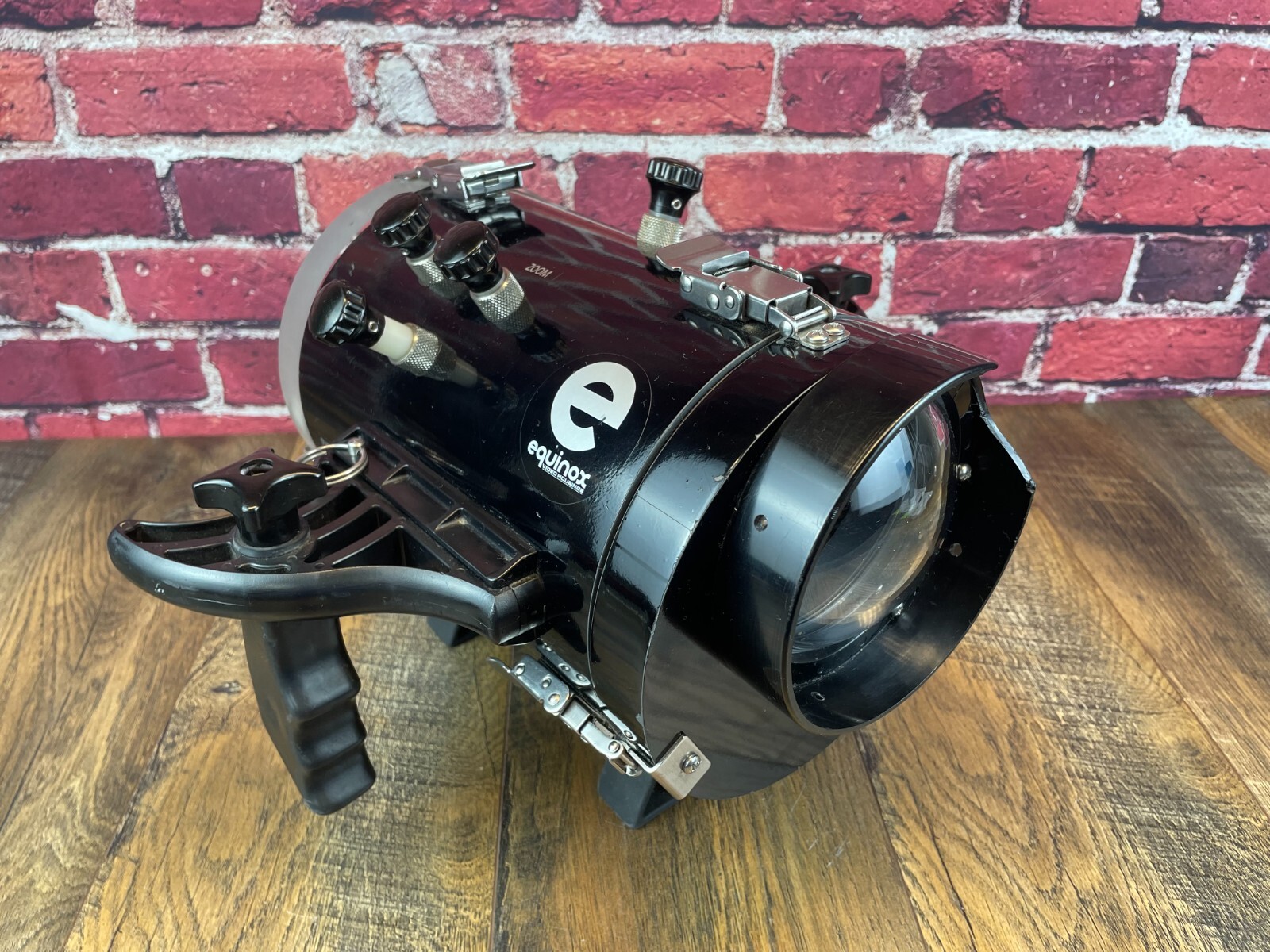 Used EQUINOX HD6 Underwater Housing for Sony HDR-CX550 Sold AS-IS Broken Plastic