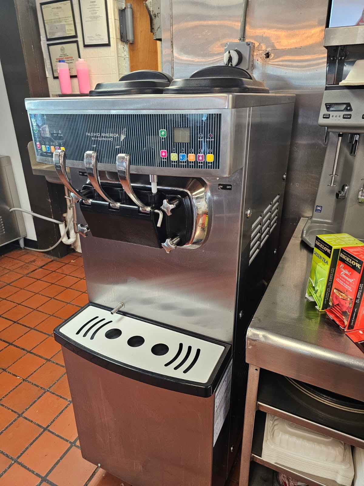 PASMO S520F Twin Twist Soft Serve Floor Standing Machine