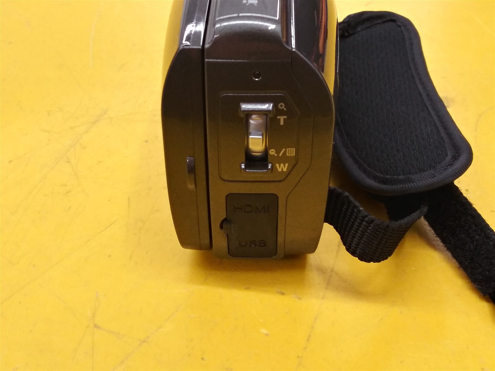 ⭐️⭐️⭐️⭐️⭐️ Vivitar DVR 945HD Digital Handheld Video Camcorder Black w Case