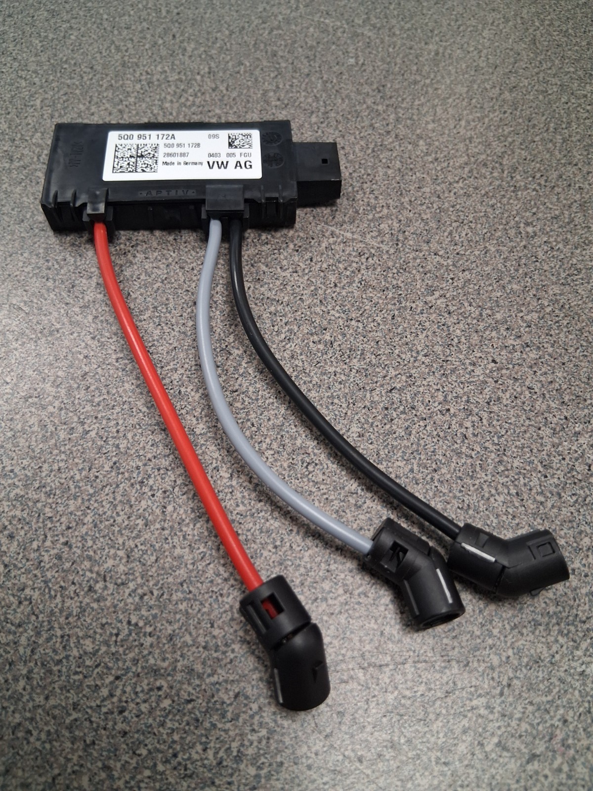 V04015001GS Porsche Anti-theft alarm sensor