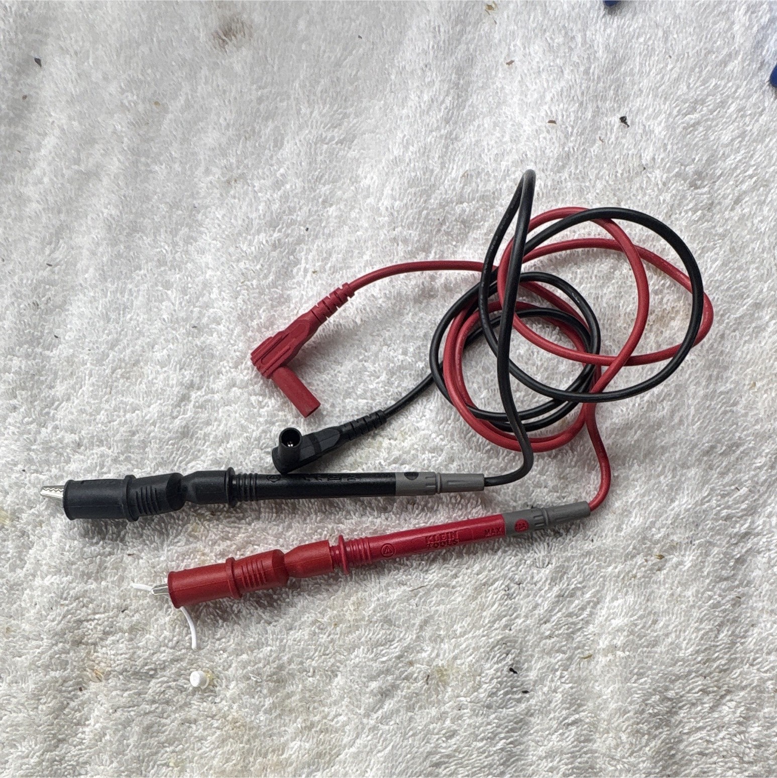 1000V 10A Multimeter Test Leads 48in PVC Needle Probes 4mm Shrouded Banana