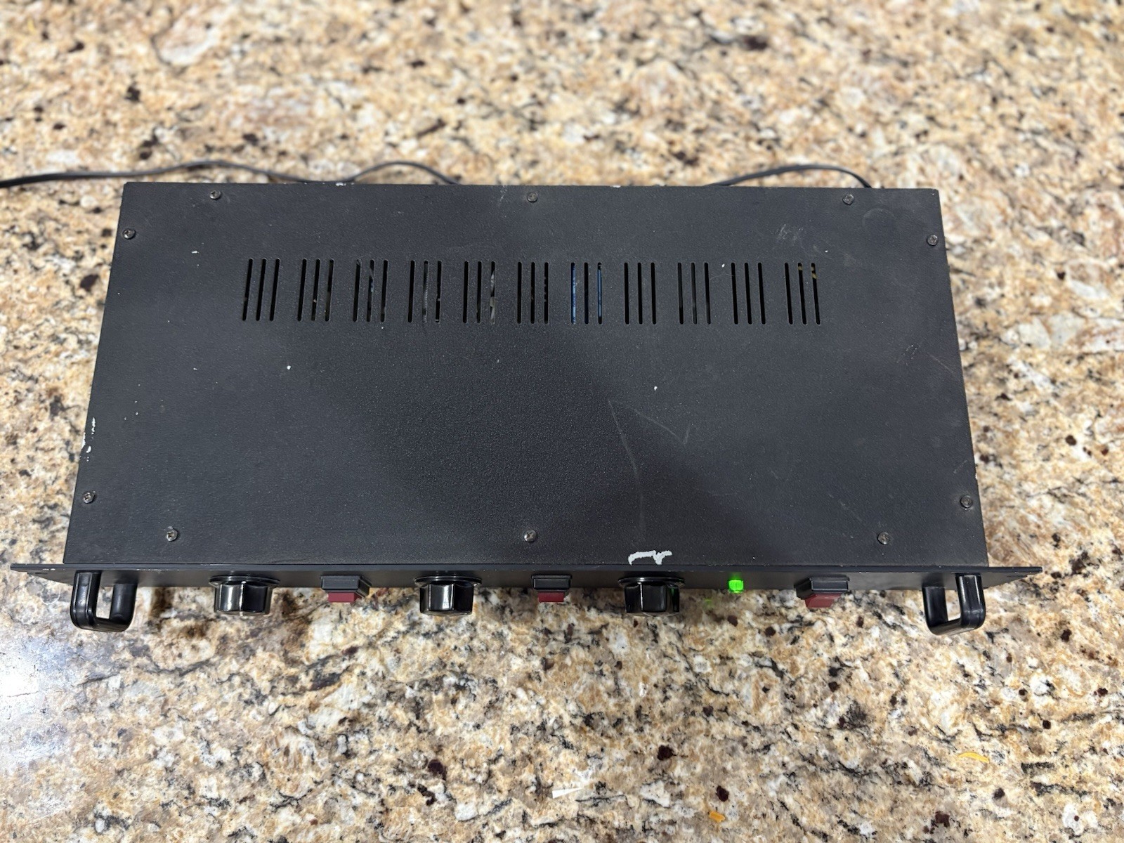 Audio Power Control Distributions Panel Rack Mount 19” Powers Up.