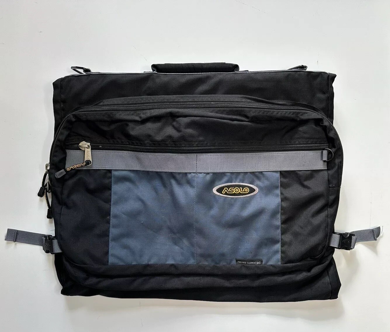ASOLO Rugged Prestige Garment Bag / Trifold Travel Suit Garment Bag