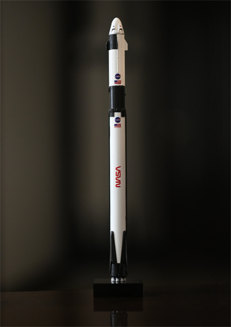 SpaceX Falcon 9 - Crew Dragon Rocket 1:233 Model Static Model Statue Scale Gift
