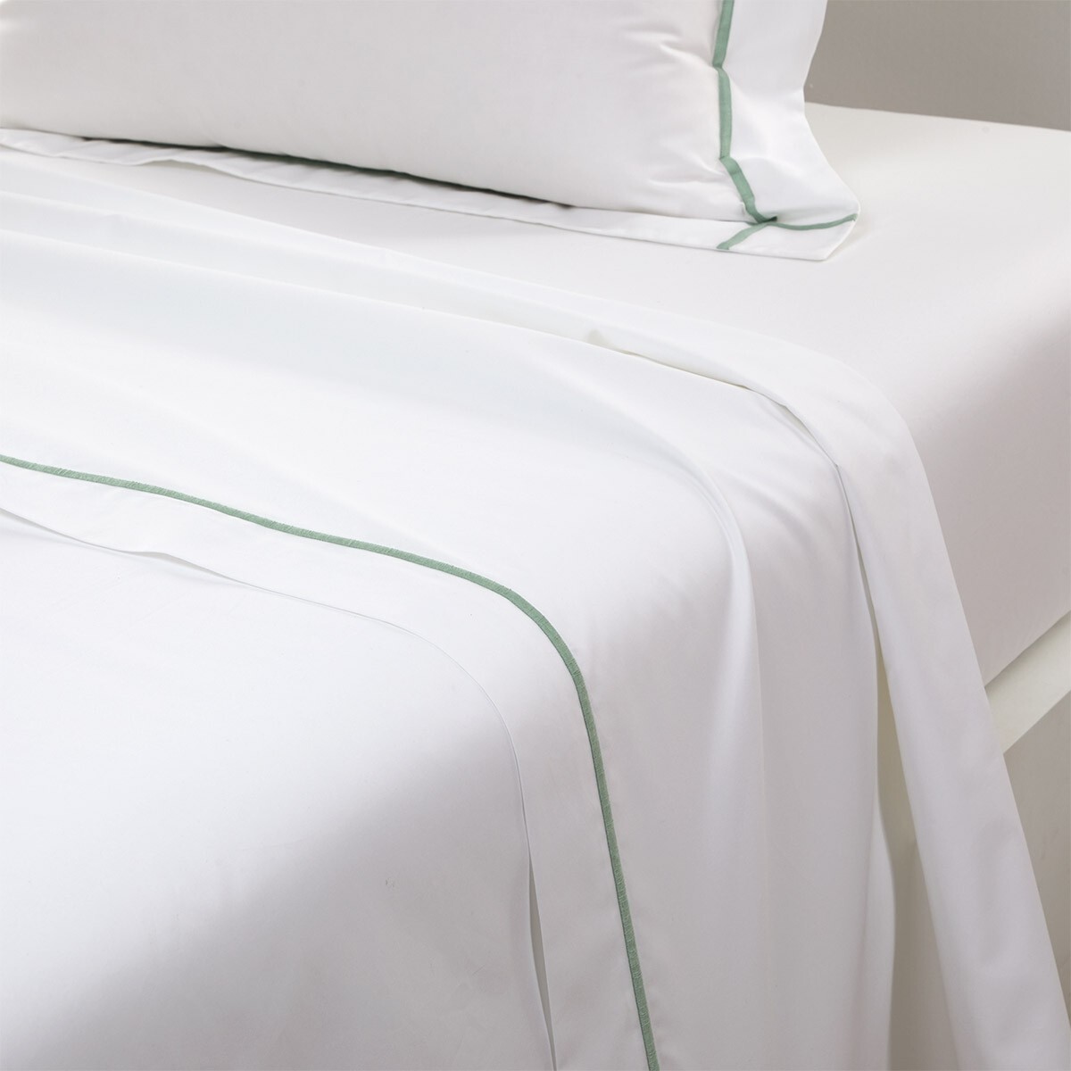 ATHENA BY YVES DELORME FRANCE, WHITE ORGANIC COTTON FLAT SHEET, COLOR STITCHINGS