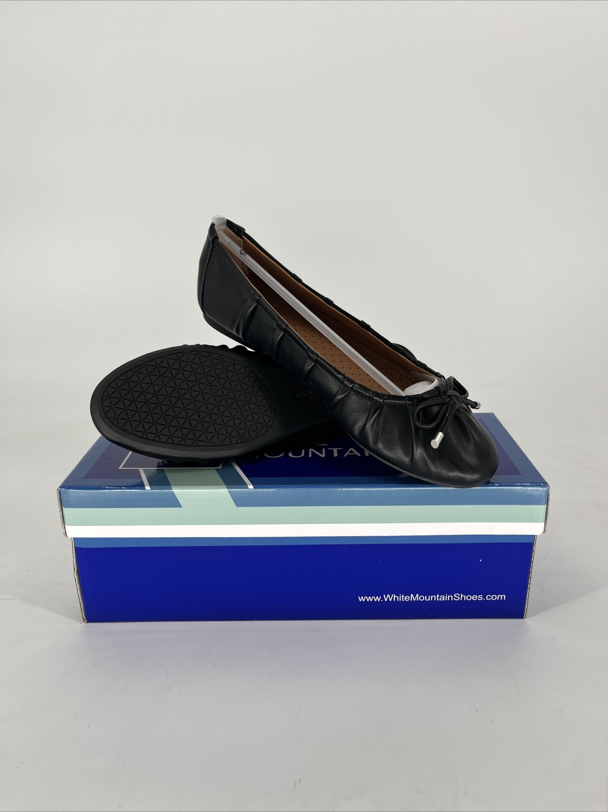 White Mountain Sakari Black Smooth Leather Women's Shoe Size 6 - Comfortable Fit