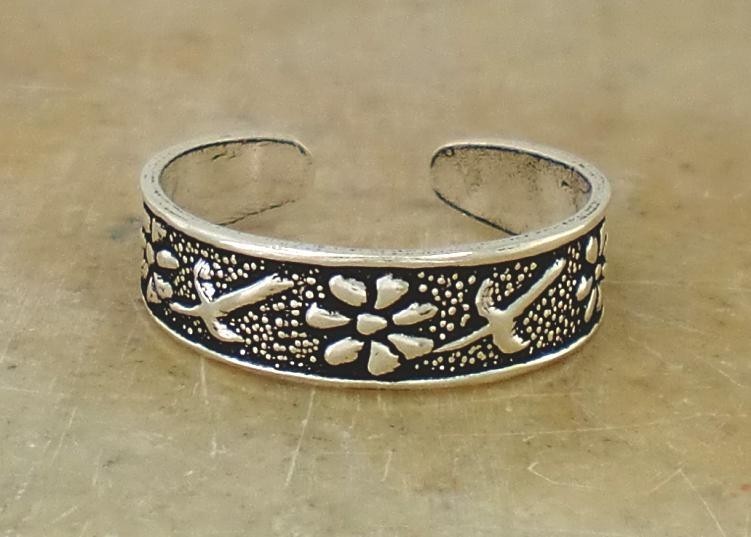 CUTE .925 STERLING SILVER DAISY FLOWER ADJUSTABLE TOE RING style# tr90