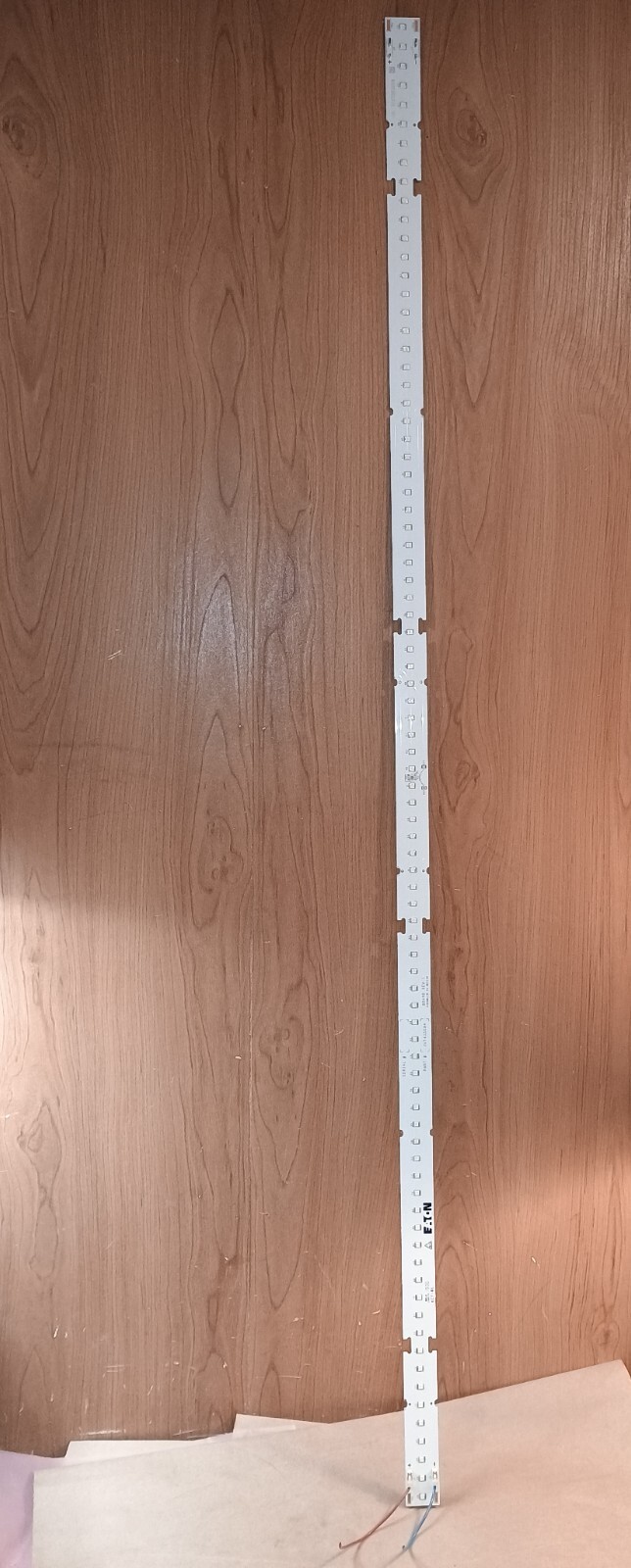 Eaton 2UT435084E8404CM LED Light Strip, 40VDC,  43.5" Long