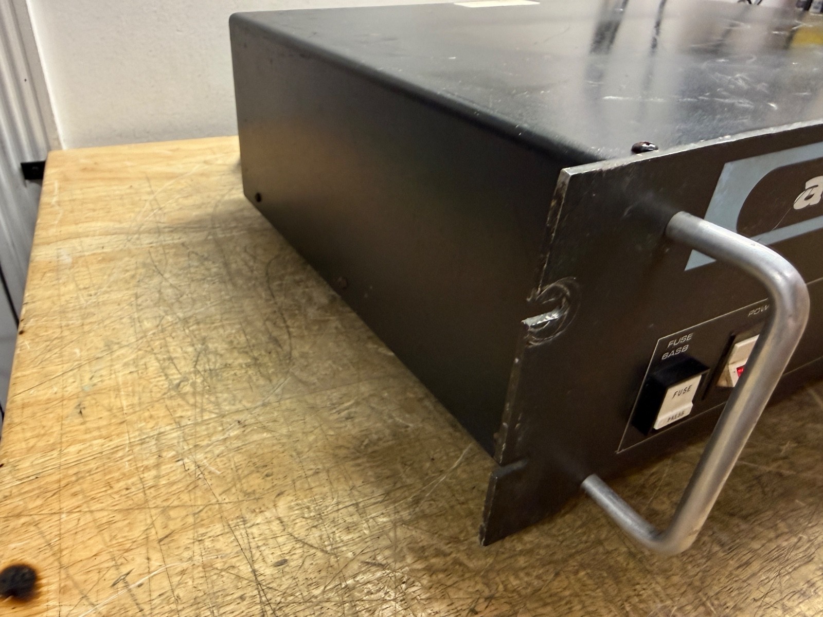 ACOUSTIC 833 POWER AMPLIFIER