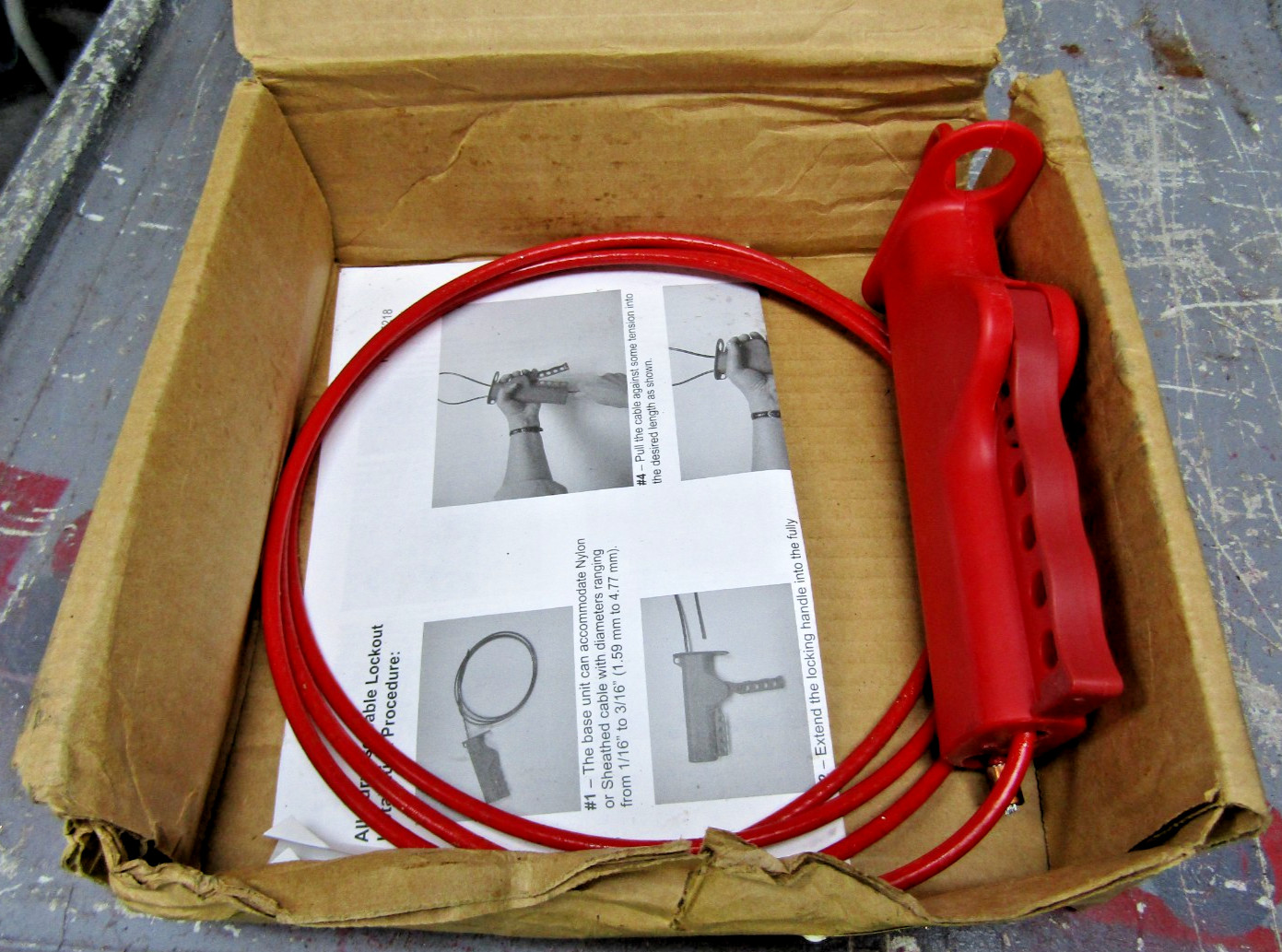 😏 NEW BRADY 6' GRIP-CLINCHING SHEATHED CABLE LOCKOUT 50943 / Y406745