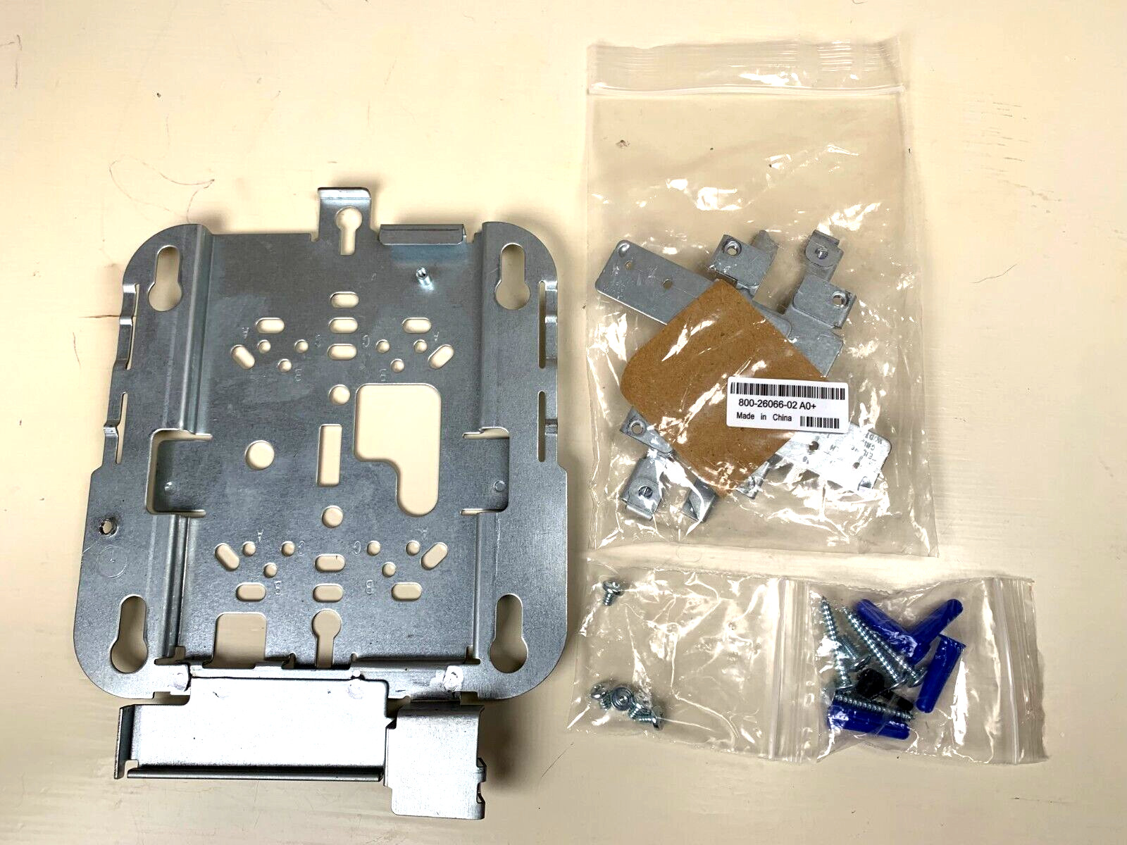 Cisco 800-26066-02 A0+ Aironet Wireless Ceiling Mount and Bracket