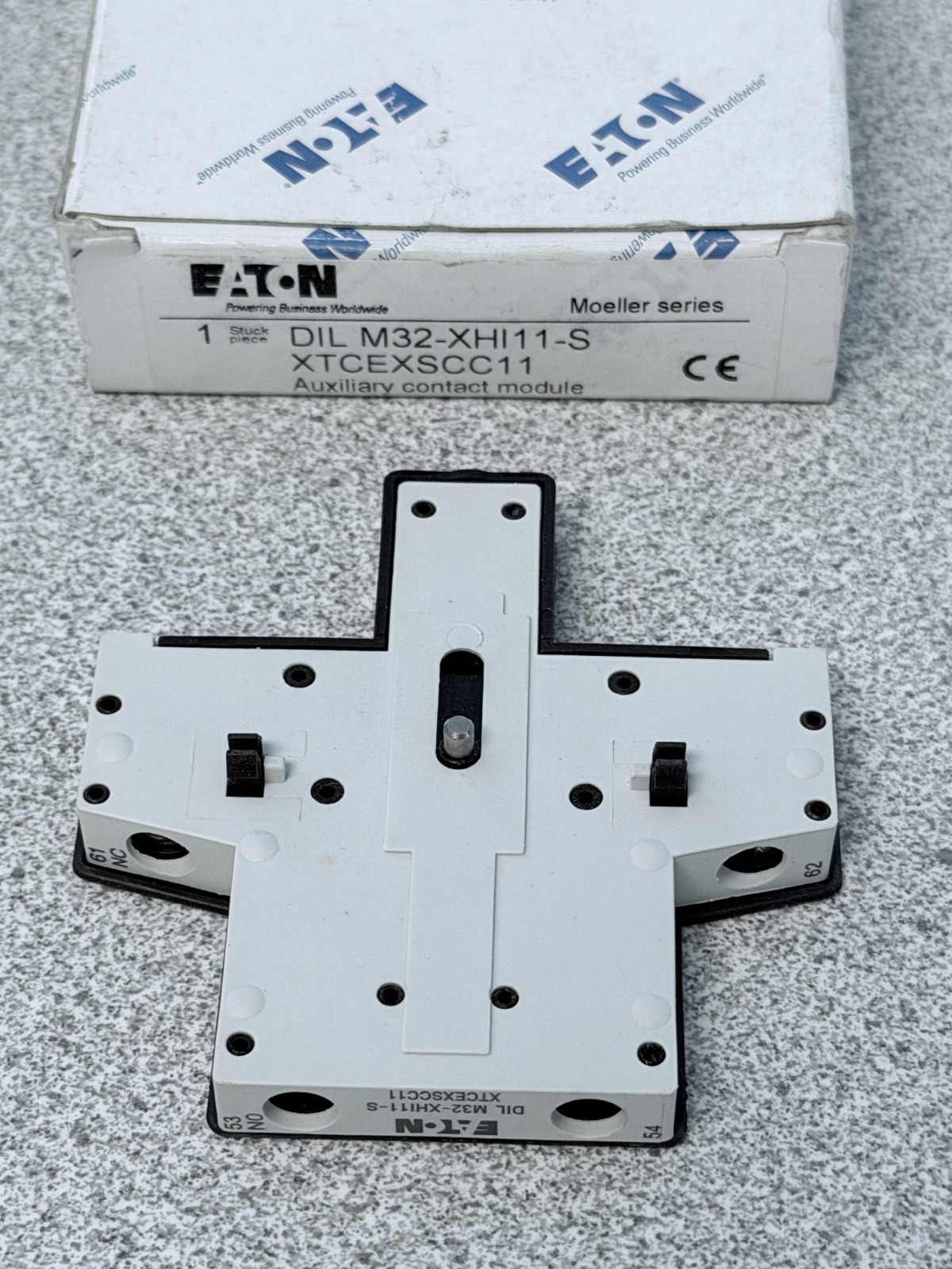 NEW EATON XTCEXSCC11 Auxiliary Contact Module DIL M32-XHI11-S, 1NO 1NC C Frame