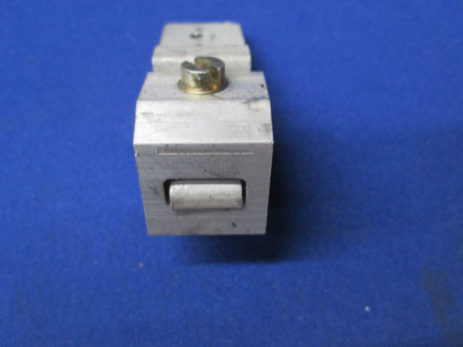 Milbank 100 Amp Meter Socket Lug Clamp
