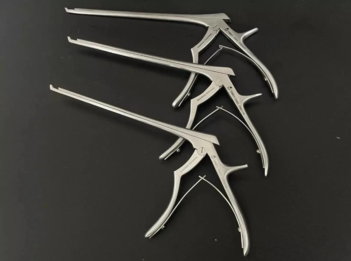 V.Mueller VM81-1441 Orthopedic Kerrison Rongeurs 2,3,4mm Up 8 Shaft 40 degree