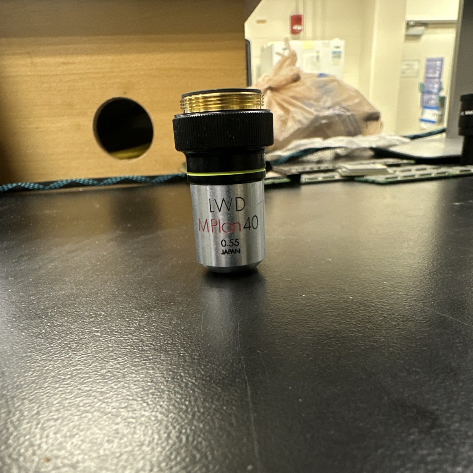 Olympus LWD MPlan 40 40x/0.55 Microscope Objective Lens 403590