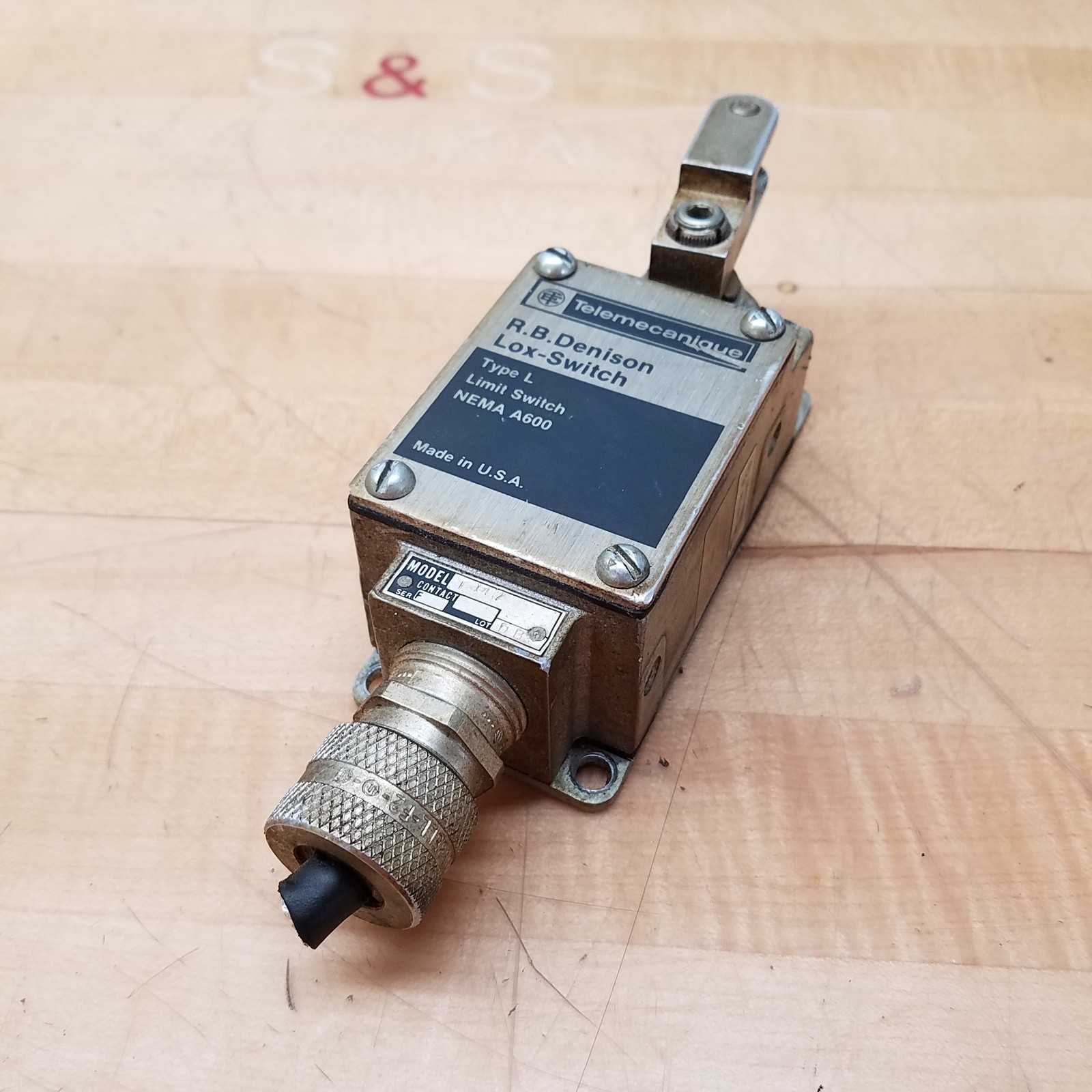 R.B. Denison L147 Series F Limit Switch, Nema A600, Wire Range 12-15 AWG - USED