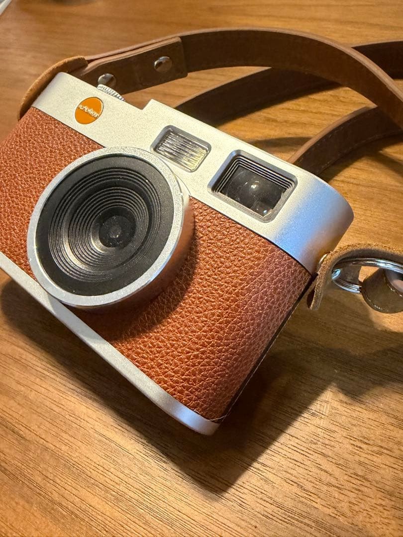 echolens compact digital camera
