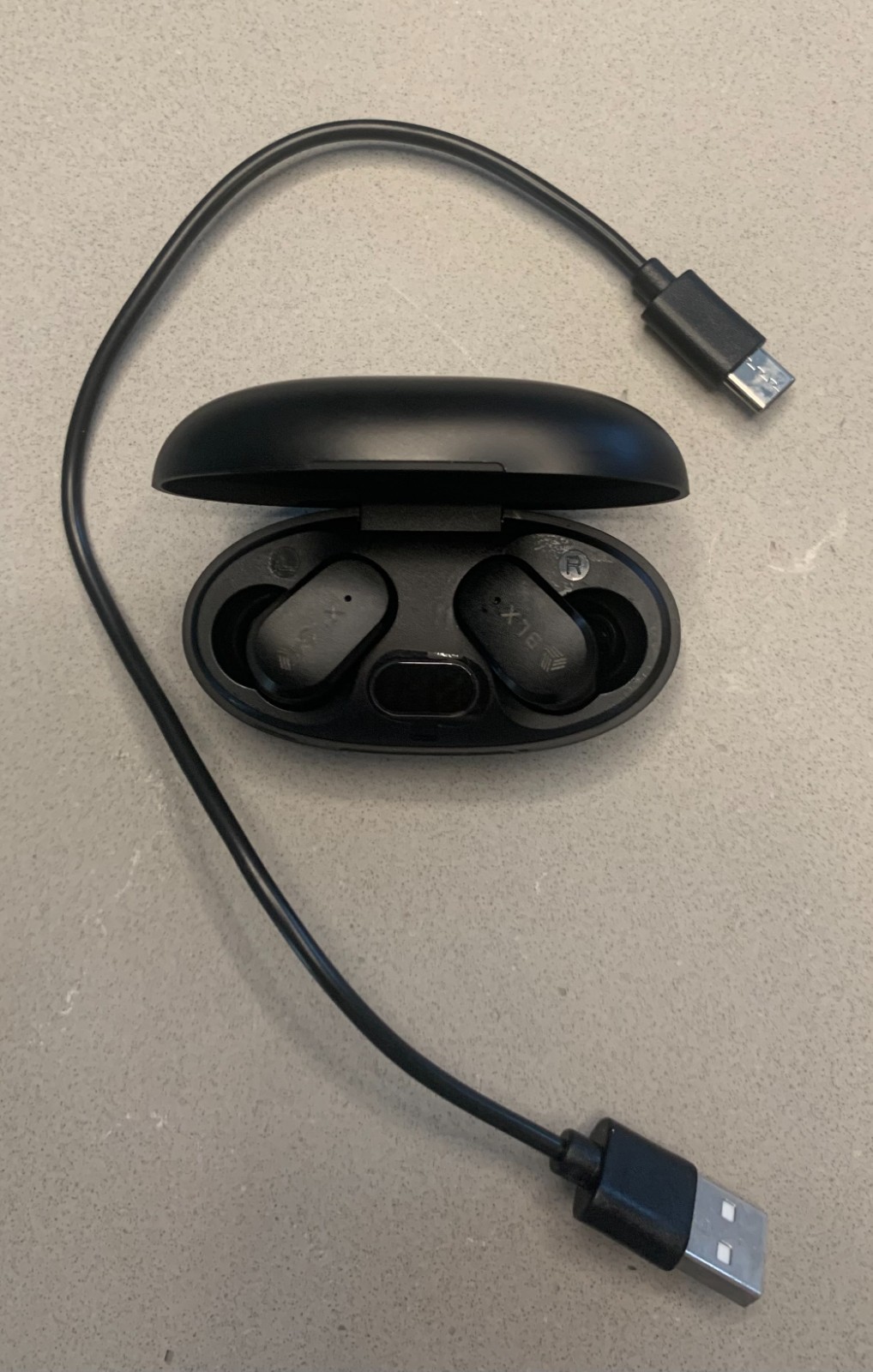 blx wireless bluetooth earbuds: barely used excellent condition