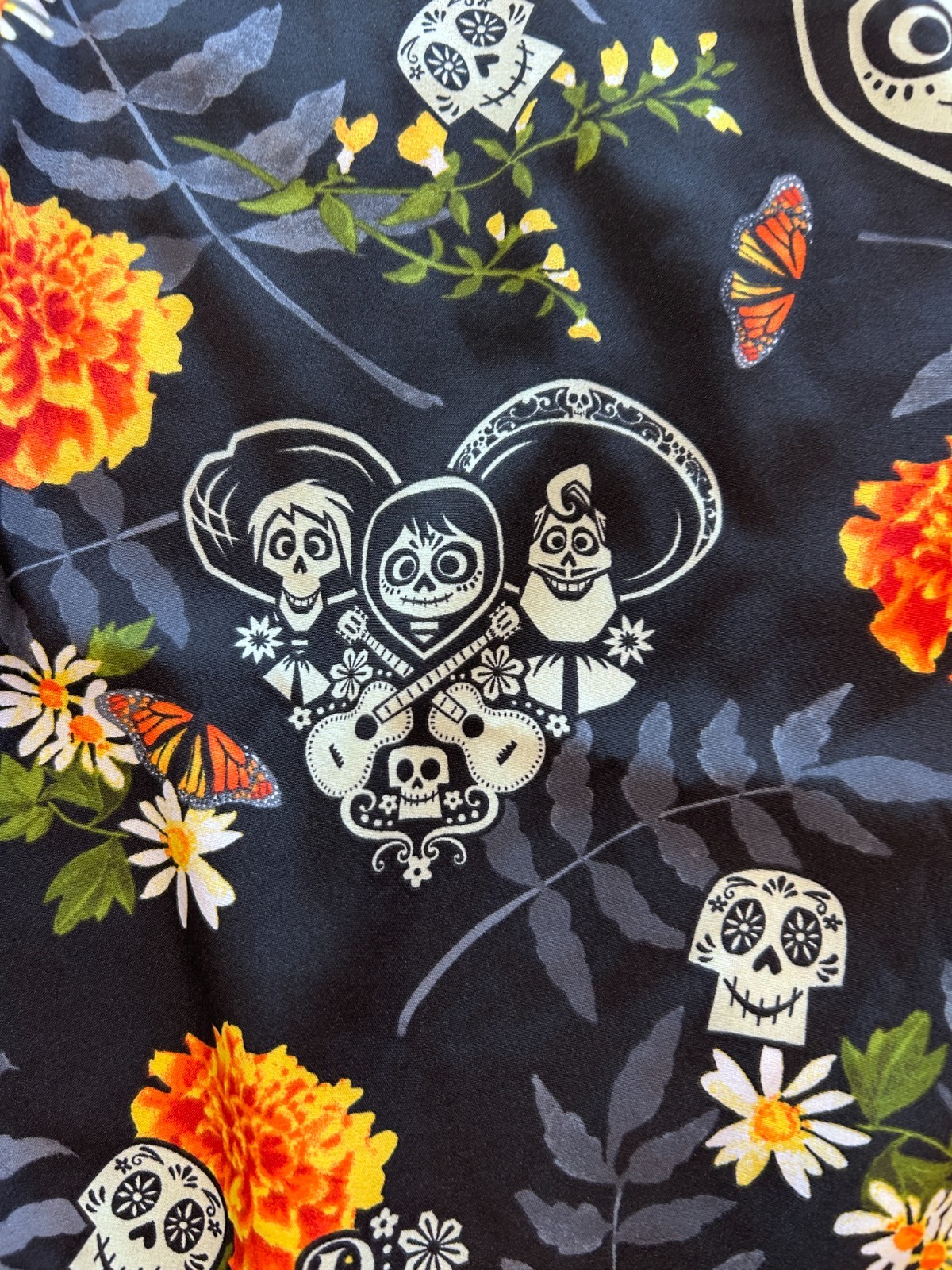 NEW Tooniforms Pixar Coco Nurse Scrub Top Uniform Remember Me Medium M