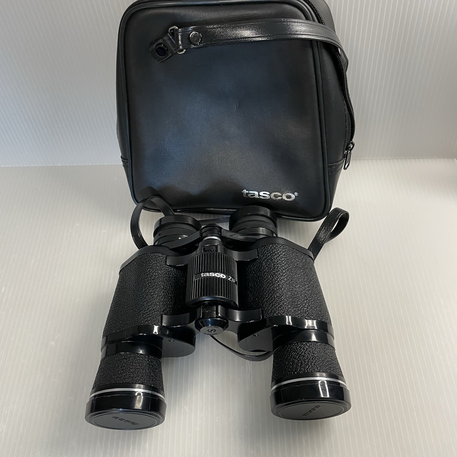 Tasco Zip Focus 2000 Binoculars 7x35mm with Soft Case