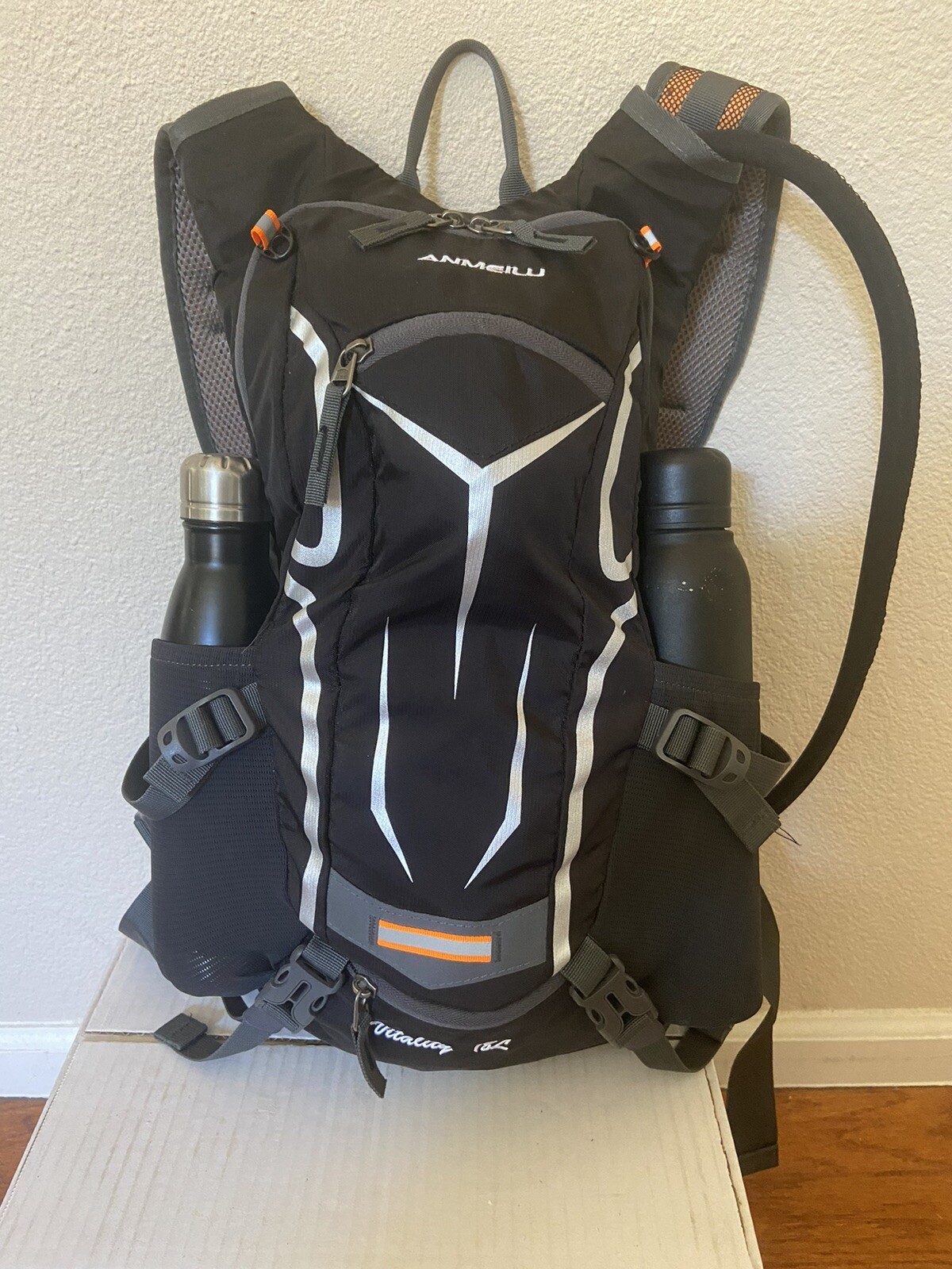 Anmeilu 18L 'VITALITY' Hiking/Biking/Running Hydropack W/ 2L bladder
