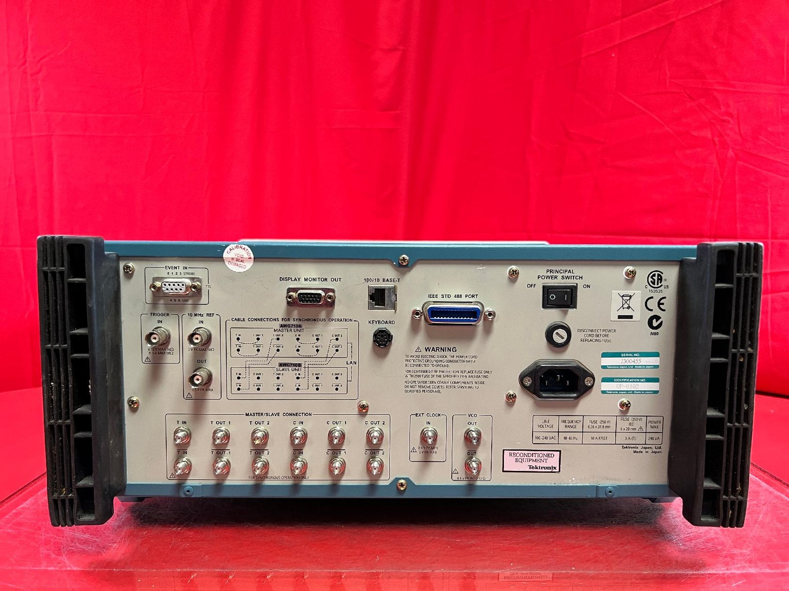 Tektronix AWG710B Opt. 01, 02, Arbitrary Waveform Generator, J30455
