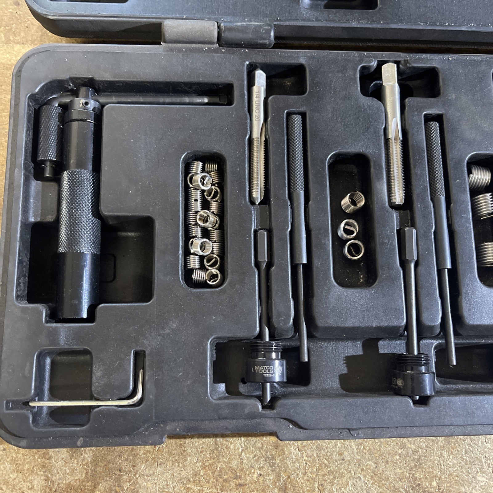 MATCO TOOLS 82 PIECE PROFESSIONAL - SAE THREADED COIL - INSERT REPAIR KIT TC82S