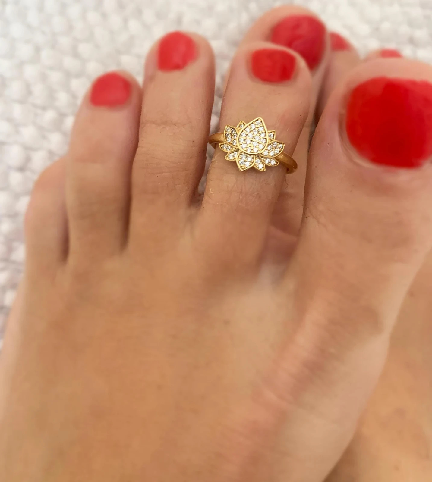 Round Cut Diamond 18K Yellow Gold Over Adjustable Cute Lotus Flower Toe Ring 2PC