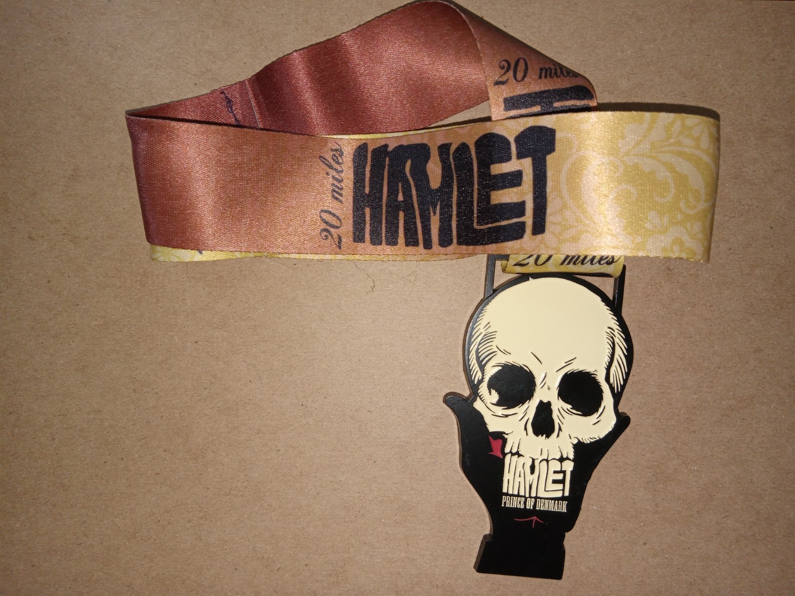 Yes Fit 2016 Hamlet race finisher medal