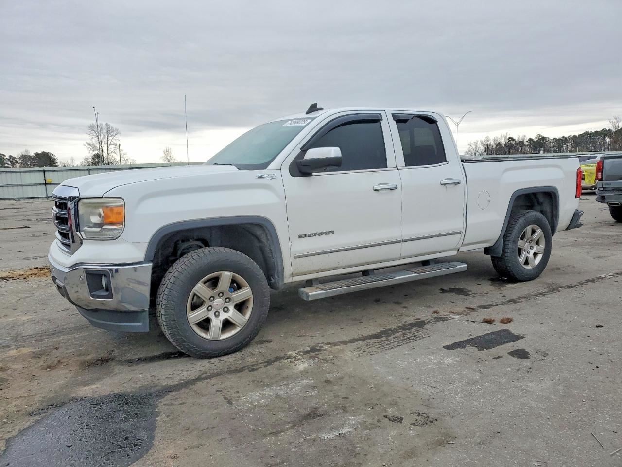 SIERRA150 2015 Glove Box 4976354