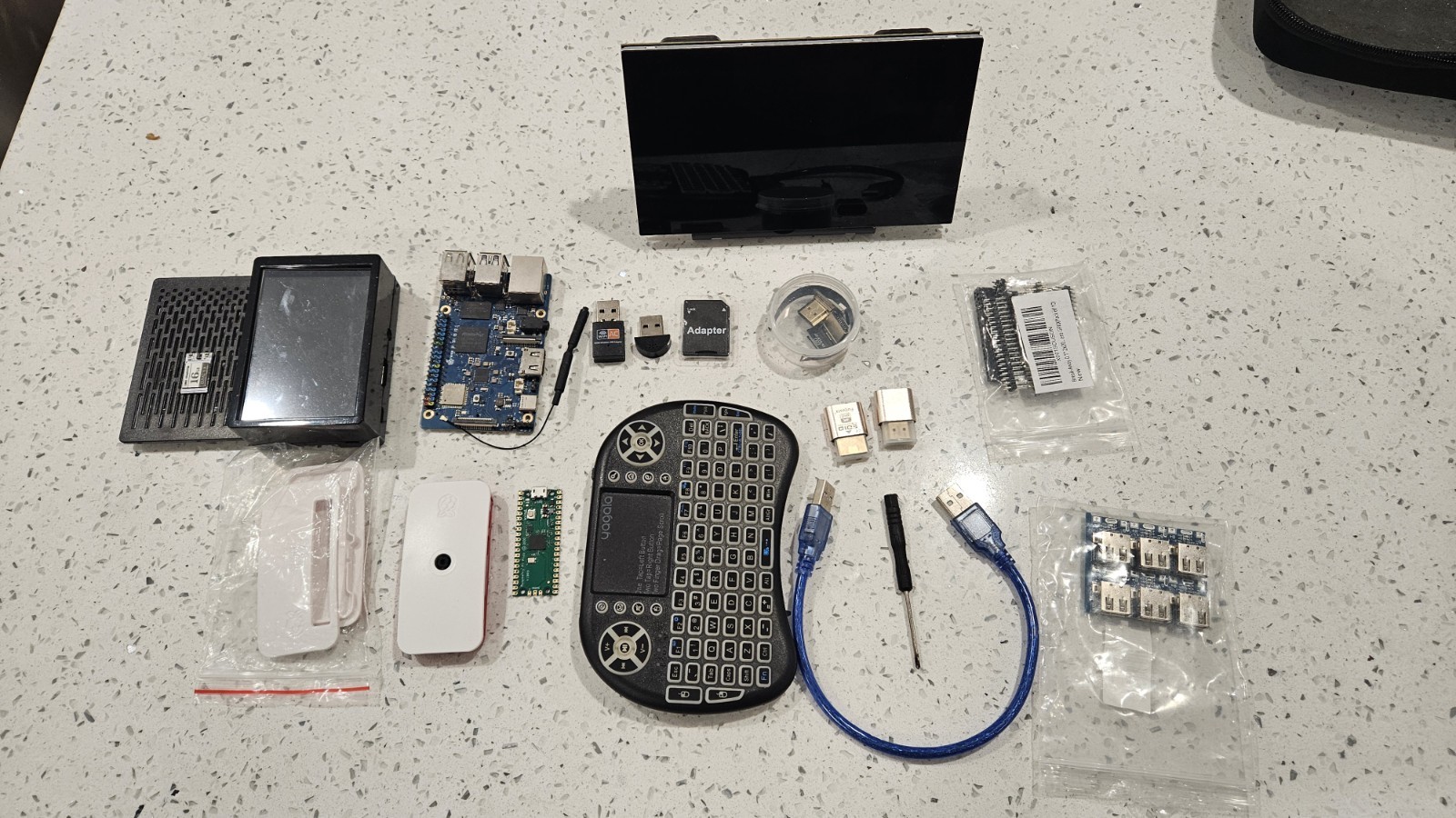 Full portable DIY electronics and AI lab kit in excellent working condition.