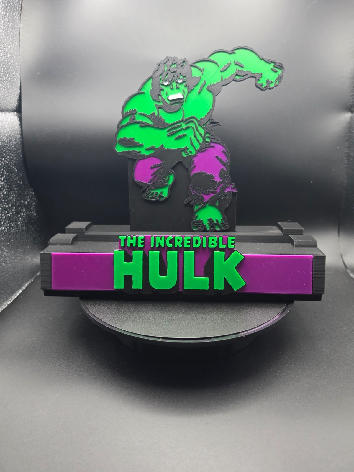 Hulk - Comic Book Display Stand for Graded CGC, CBCS, and Non-Graded Comics