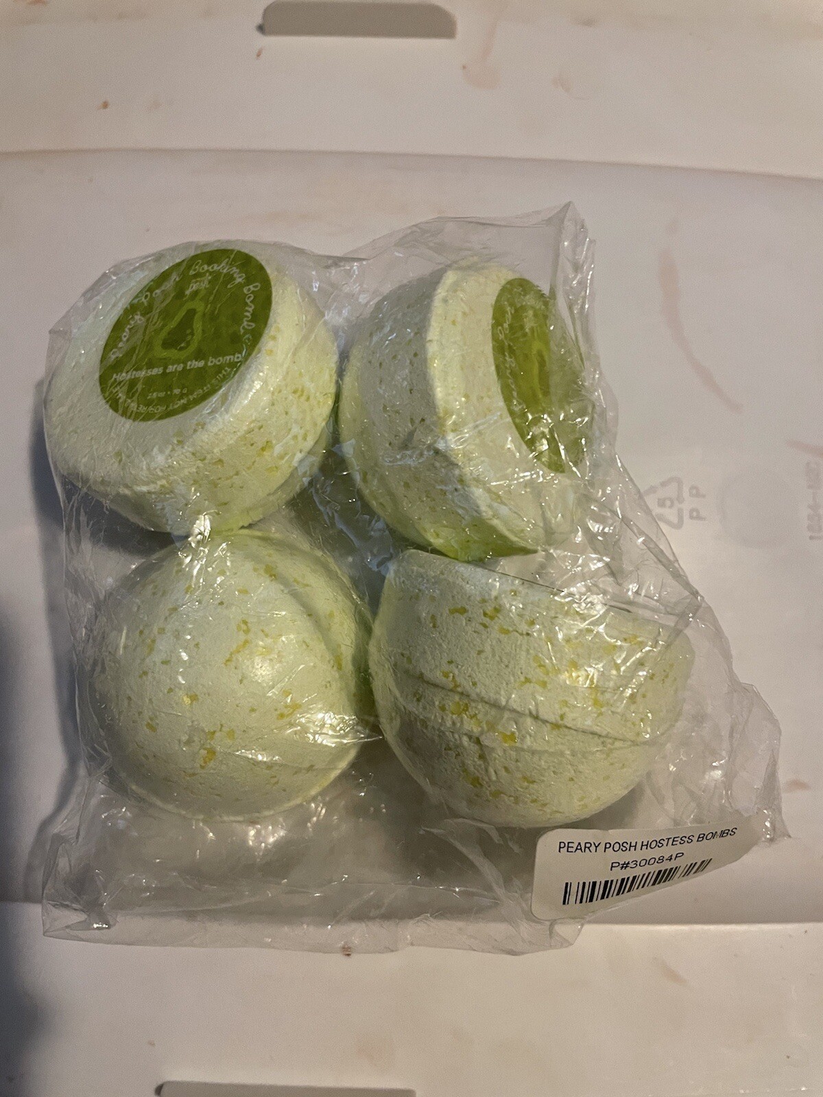 Perfectly Posh Peary Posh Hostess Set Of 4 Bath Bombs - Rare Discontinued