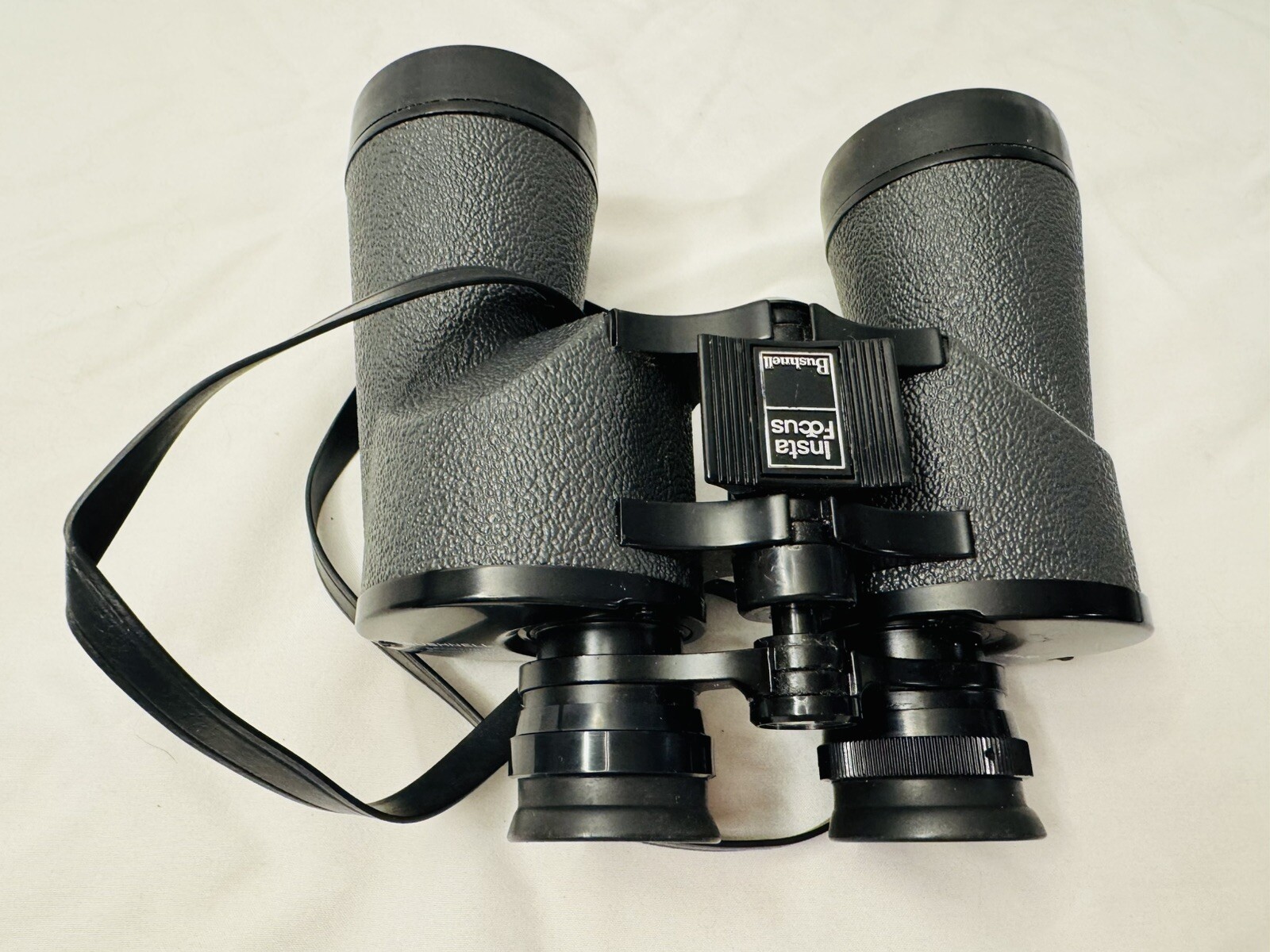 Old Vtg Bushnell InstaFocus 10x50 Wide Angle Binoculars With Strap & Case