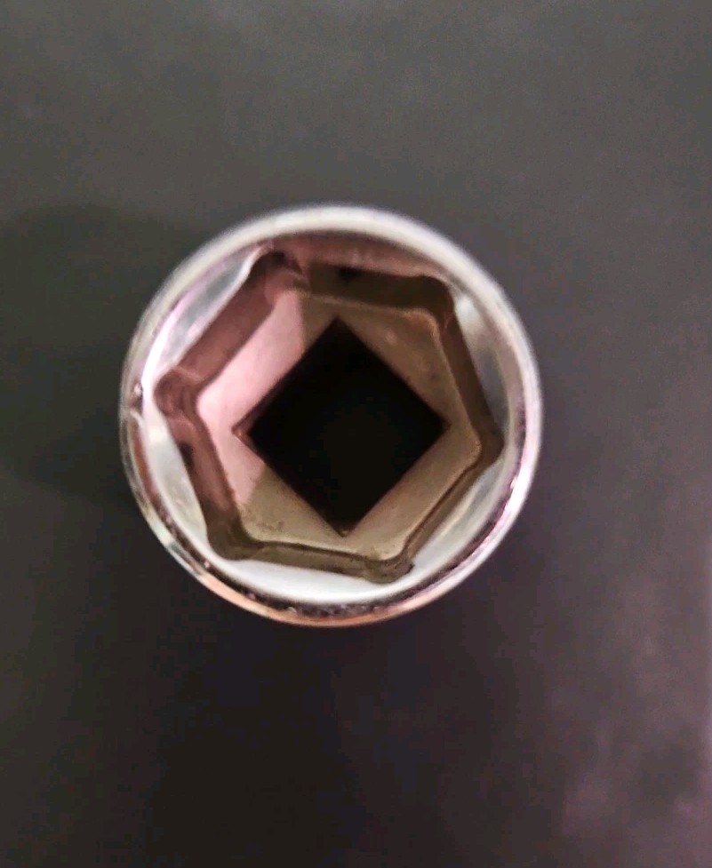 Stanley 88-980 Cr-V, 5/8, 6 Point, 3/8" Drive Shallow Socket B1