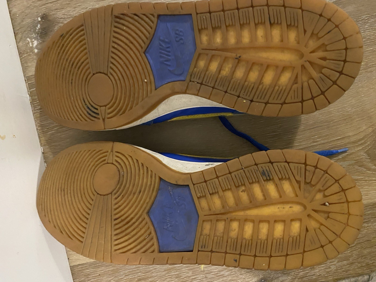 Nike SB Dunk Low Top shoes Men's US 11 D “Varsity Blue “