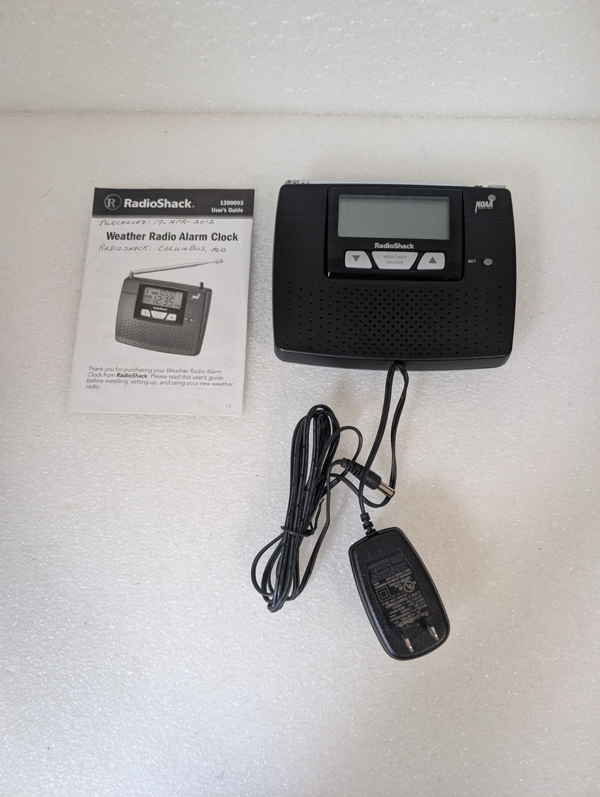 Radio Shack 1200093 NOAA Weather Public Alert Radio Alarm Clock with AC adapter