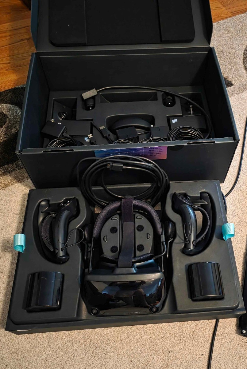 Valve Index Virtual Reality VR Headset Full Kit - Confirmed 144 hz capable