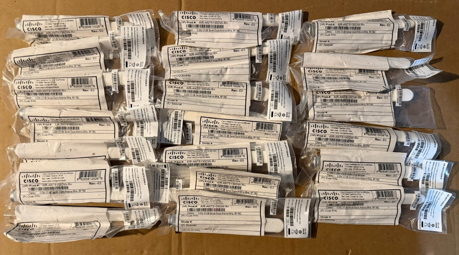 *LOT of 10* Cisco AIR-ANT5135DW-R, 3.5 dBi Omni Dipole Ant, White - NEW, SEALED