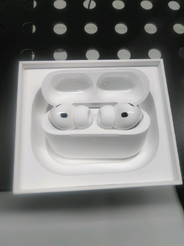 Apple AirPods Pro 3 ‎Bluetooth Earbuds Wireless White USB-C Noise Cancellation