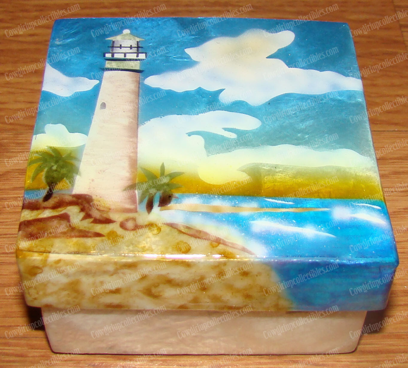 CAPIZ  Lighthouse (Shell) Hand-Painted Trinket, Jewelery Boxes (1786)