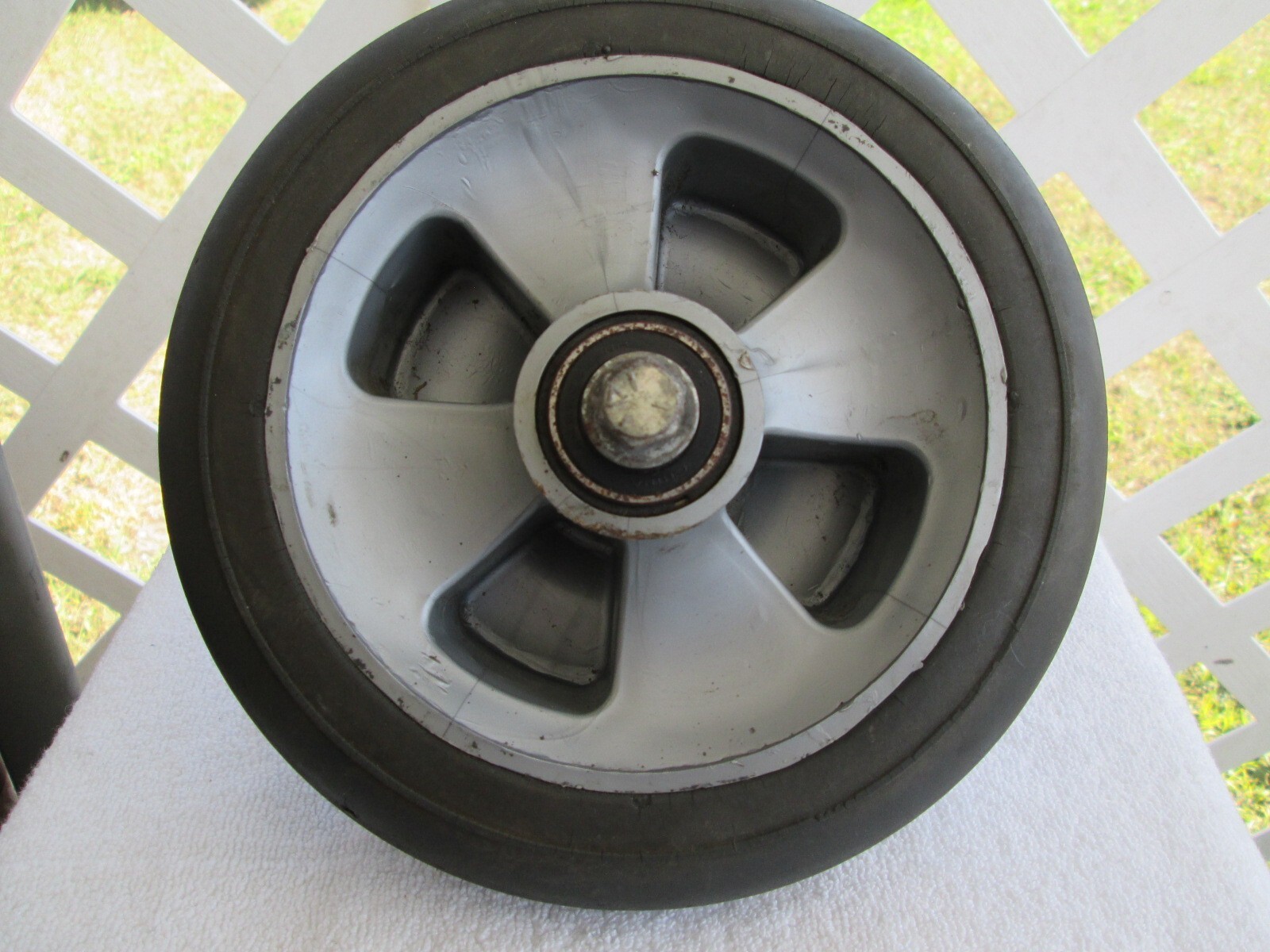 7.5" X 2 " Amigo Front Wheel #5282