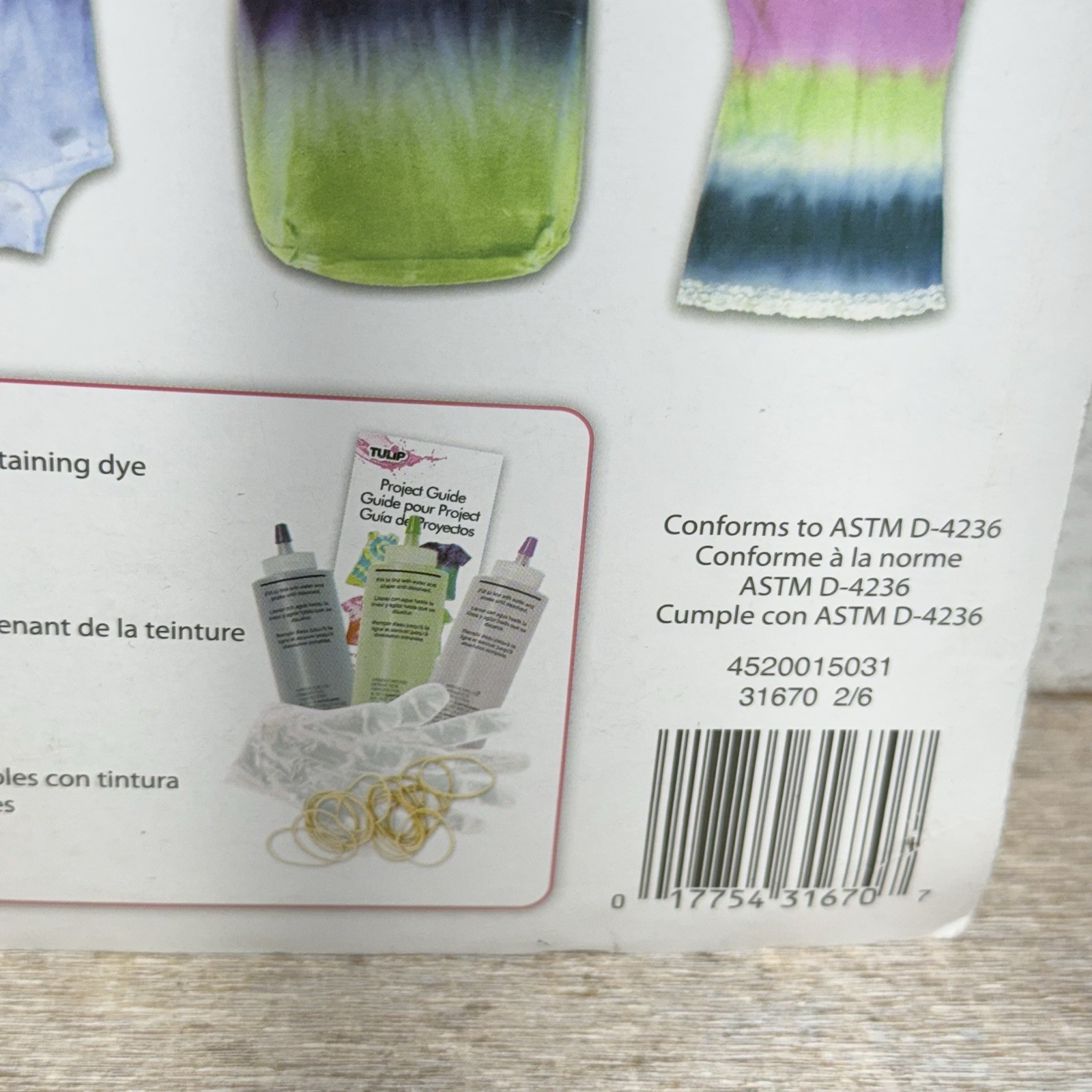 TULIP One-Step Tie-Dye Kit VIBRANT 28 Pc, .44oz/12.6g Dyes 9 Projects Brand New