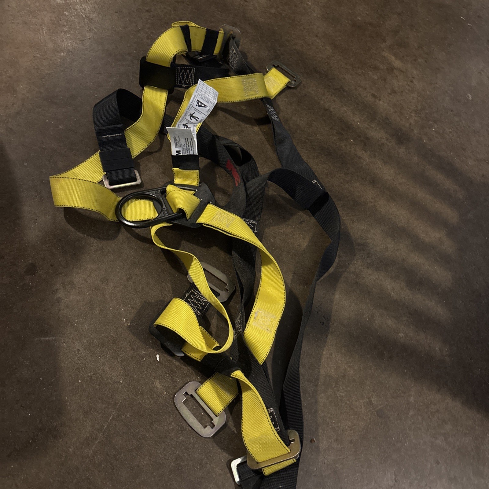 3M™ SafeLight Fall Protection Harness 10910-Fl Universal Size
