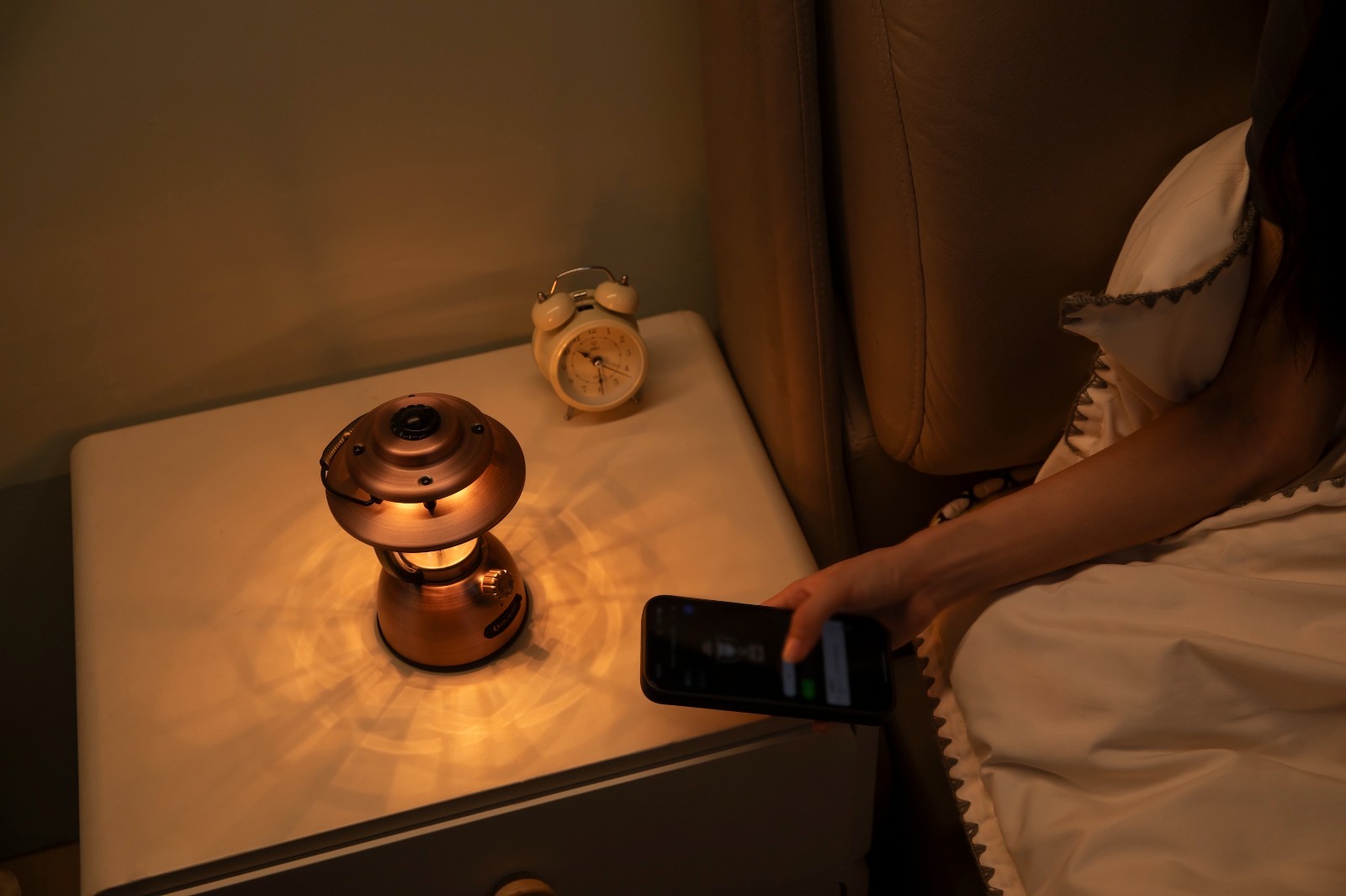 Olight Olantern Classic 2 Pro Smart, App Control, Solid Copper, 300 Lumens