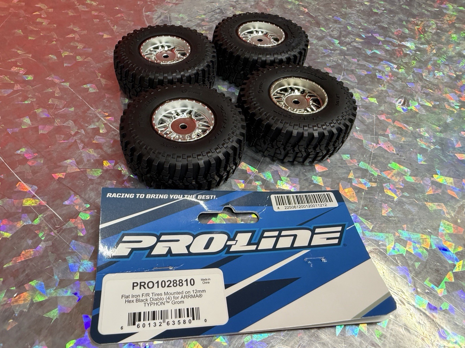 PRO-LINE 1028810 Flat Iron Set Tires Wheels 12mm Hex Chrome MOJAVE  TYPHON GROM