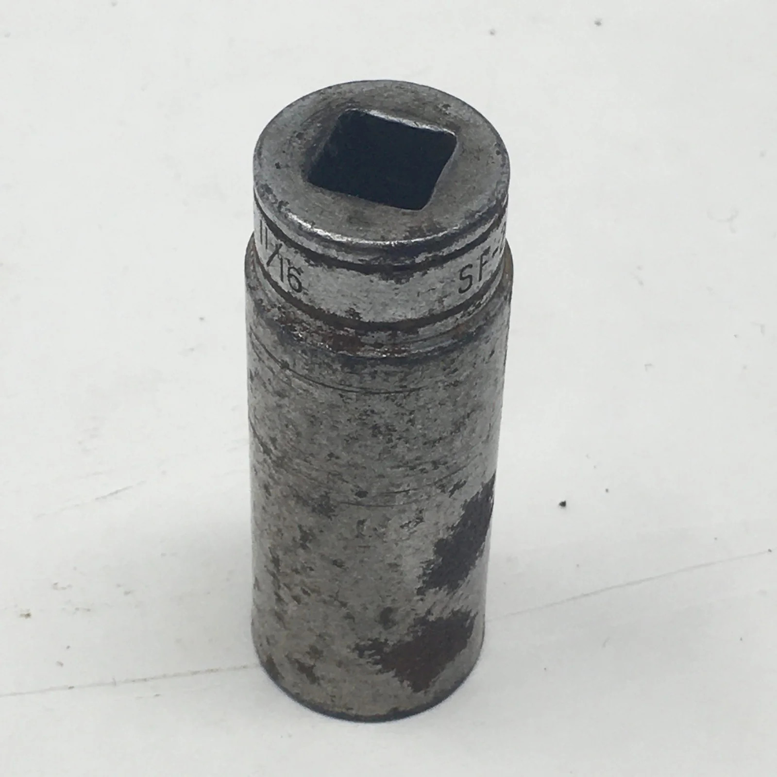 Snap On SF-221 11/16" 3/8" Drive Chrome Deep 12-Point Socket, Rust (Used)